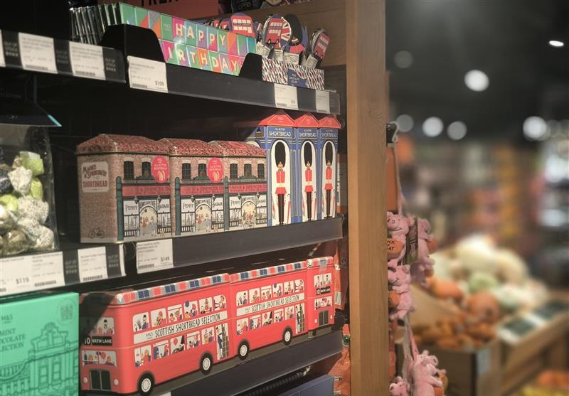 旧英国領だった香港ならでは、英国ブランド「Mark & Spencer」へ